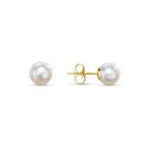 Pearl Studs